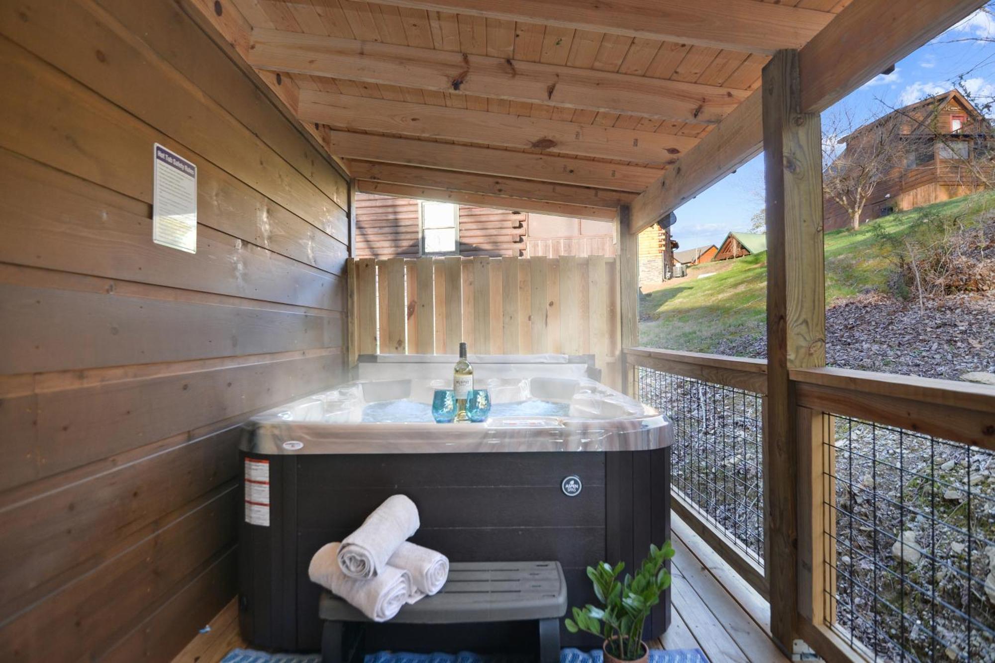 Tsaliwood Cabin Sevierville Esterno foto
